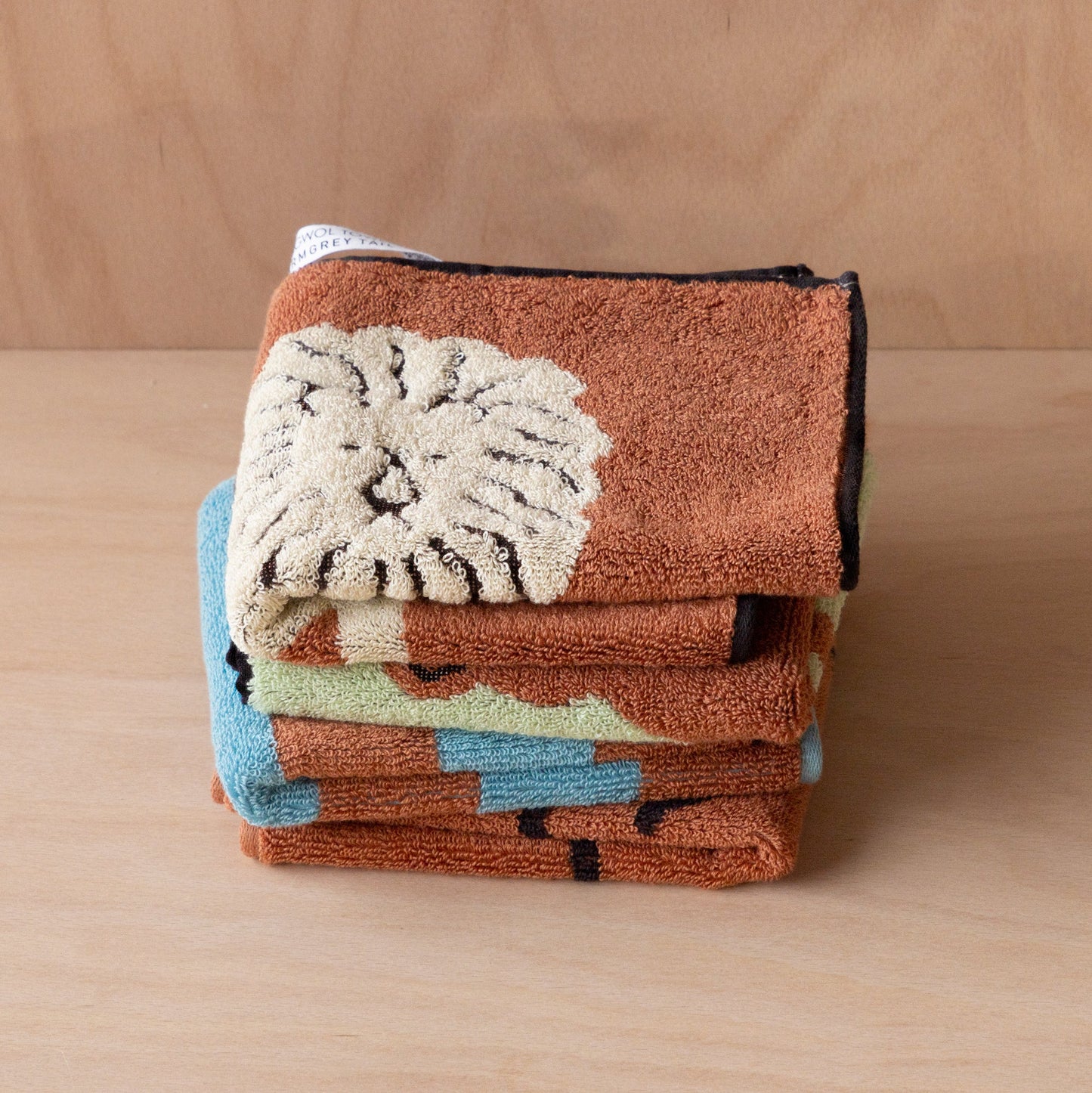 Lion Hand Towel - Cream