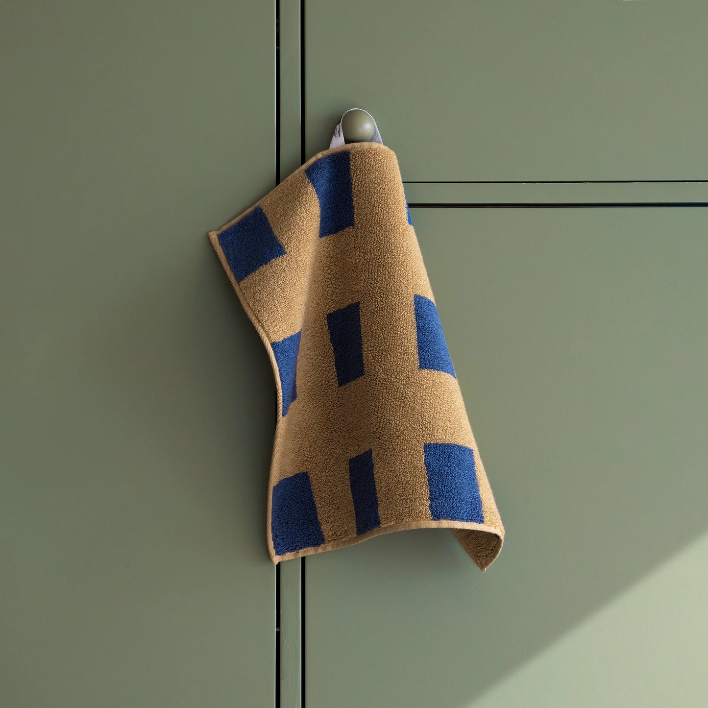 Building Hand Towel - Midnight