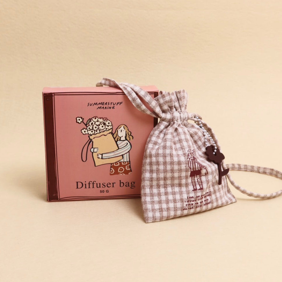 Love On Your Side - Diffuser Bag