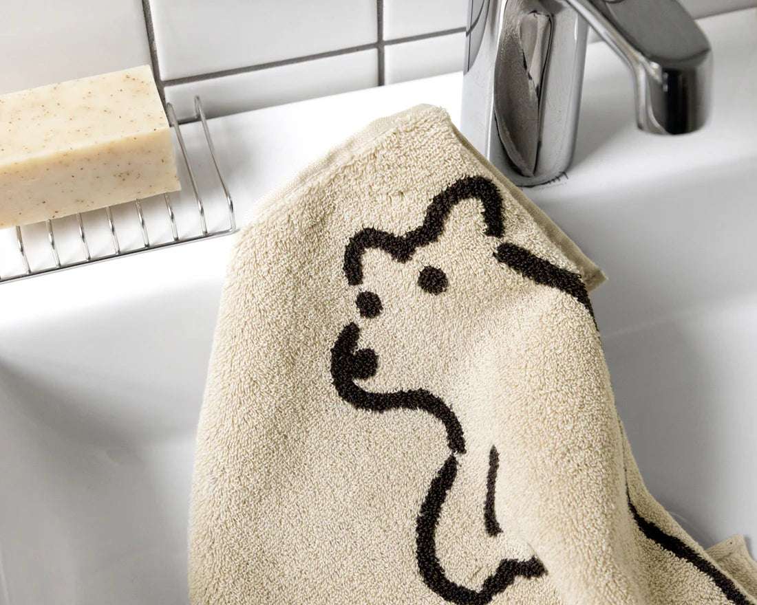 Huggy Bear Hand Towel - Cream