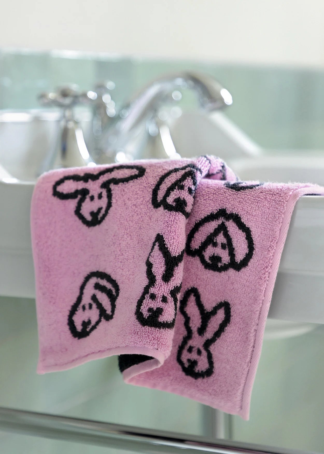 Bunny Bunny Hand Towel - Pink