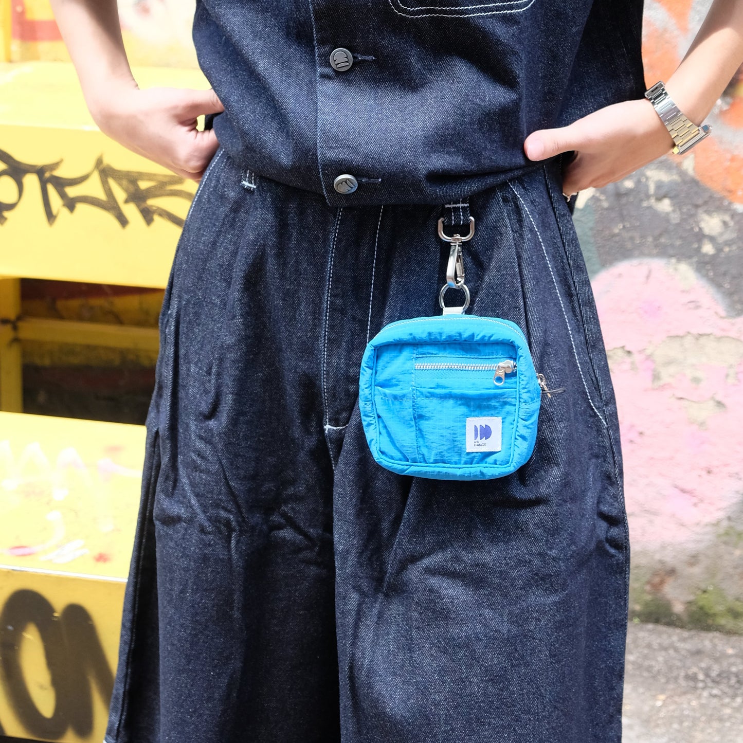 Sector Pouch