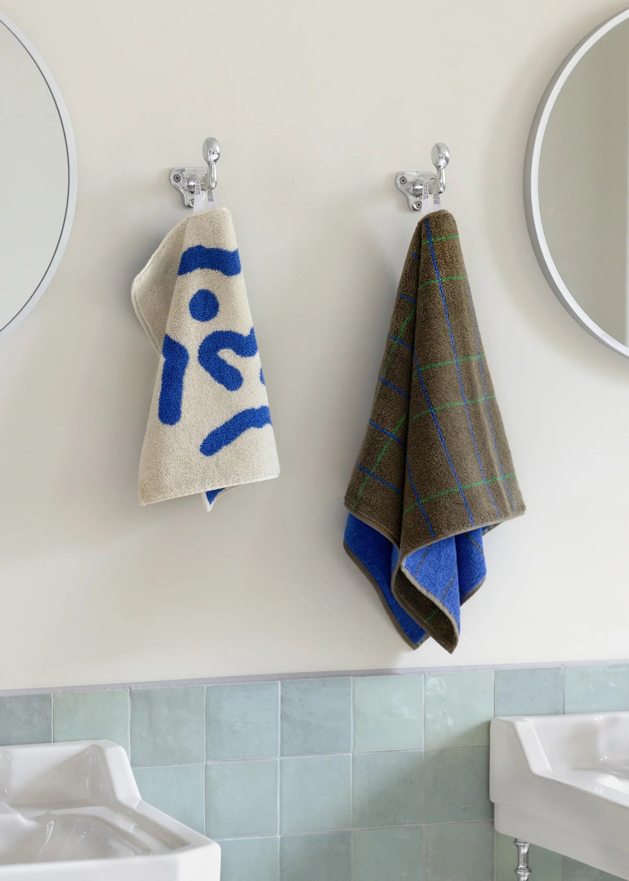 Gorilla Hand Towel - Blue