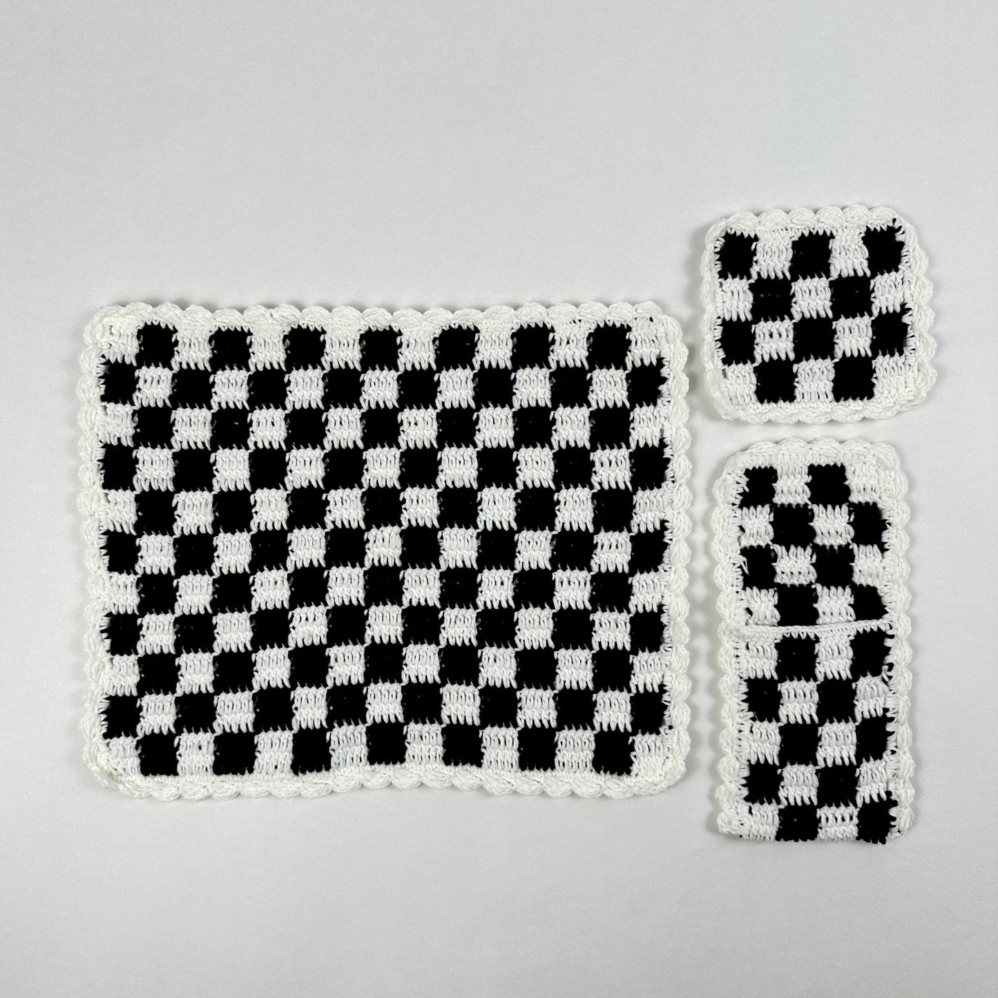 Checkered Dining Set