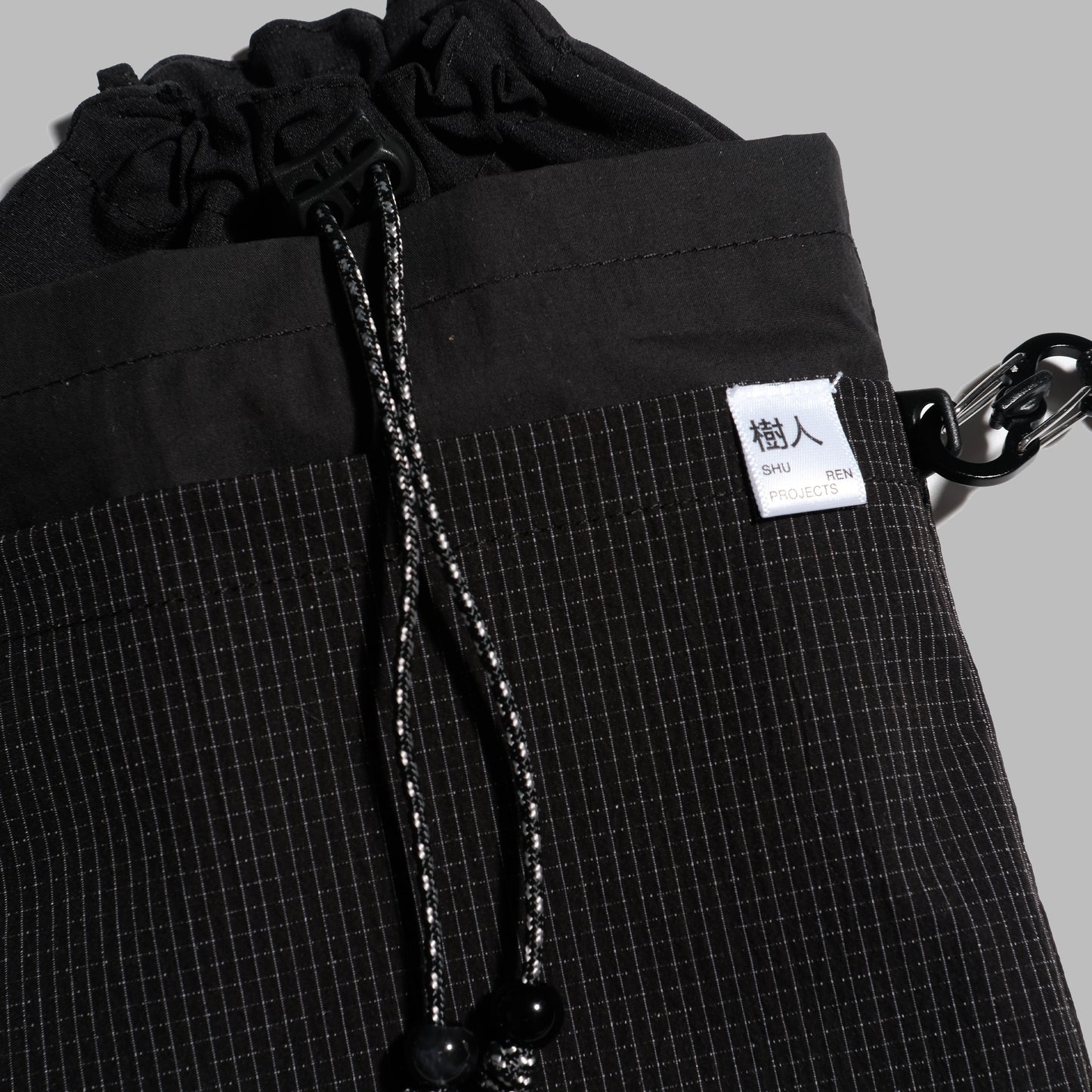 Storm Kin Pouch/Black