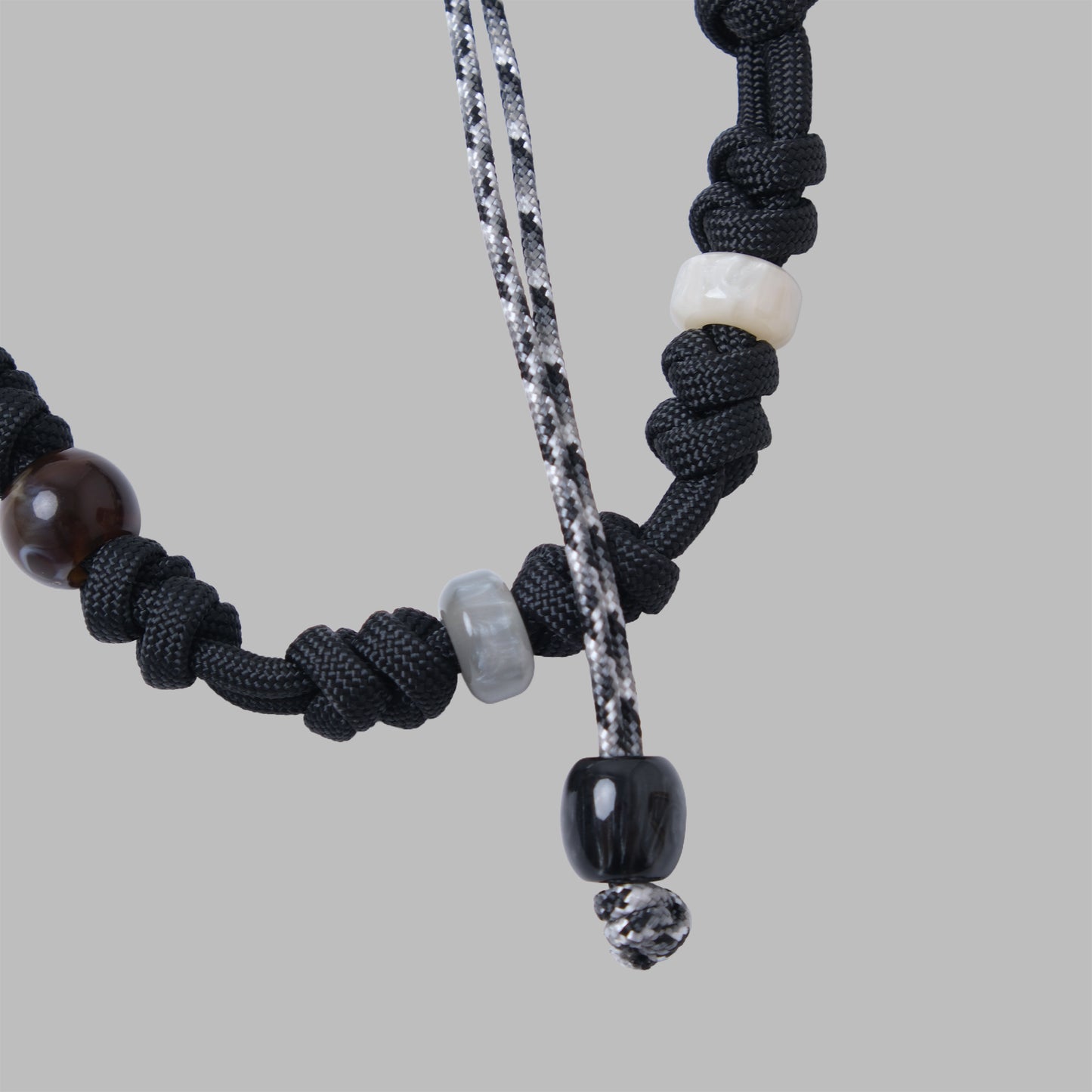 SRParacord V6 Black