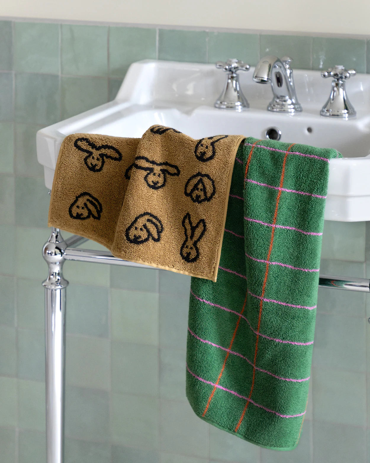 Bunny Bunny Hand Towel - Brown